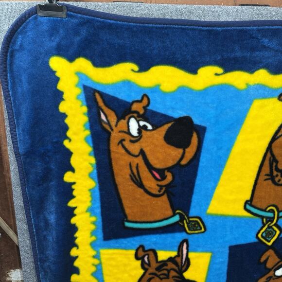 Vintage 2000s Scooby-Doo Plush Fleece Throw Blanket Cartoon Network 50”x60” HTF - Picture 2 of 11